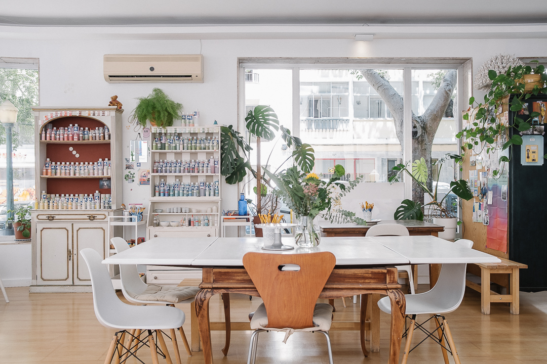 Estação de pintura de cerâmica